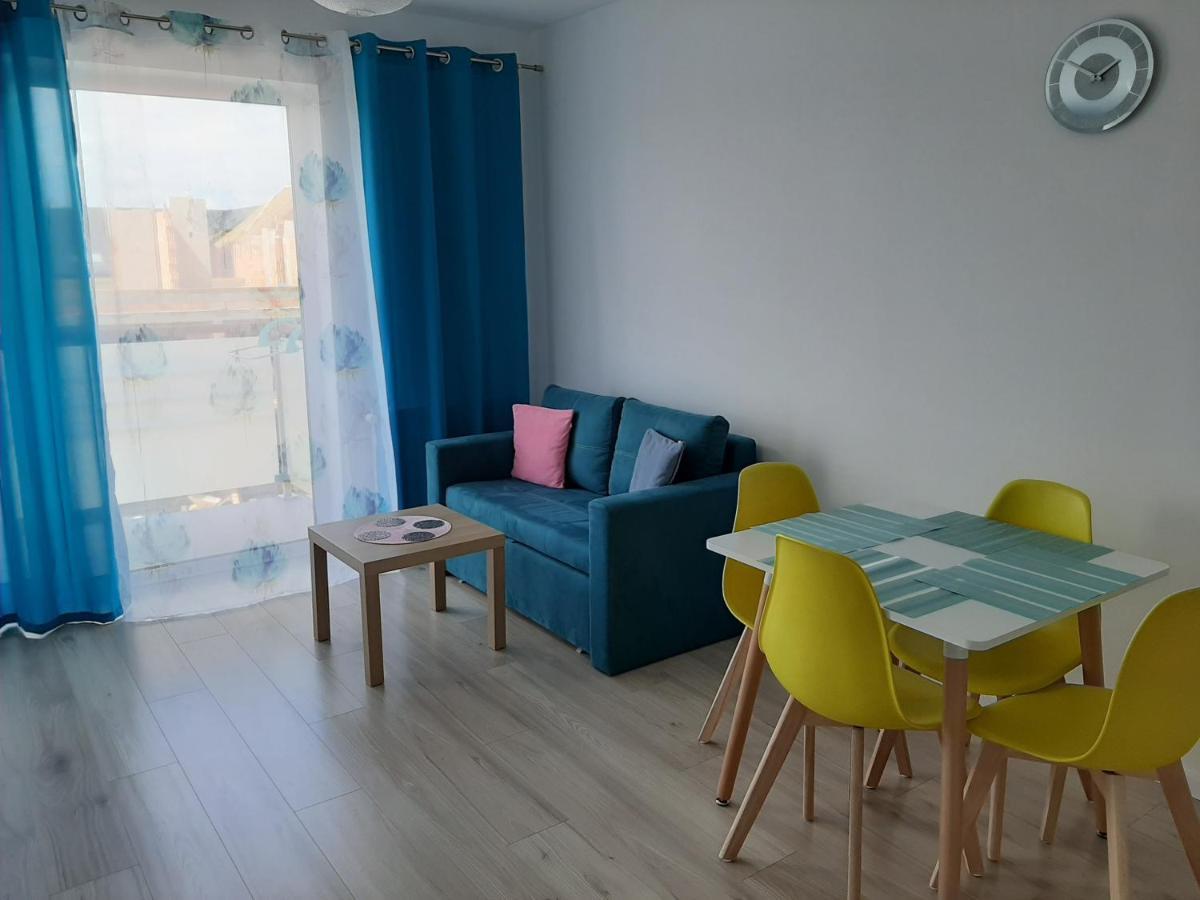 Apartament Viktoria Apartment Darlowko Luaran gambar